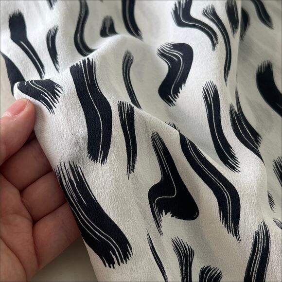 Joie Sleeveless Silk Toulouse Jumpsuit Size 2 Small Porcelain White Black - Picture 10 of 15